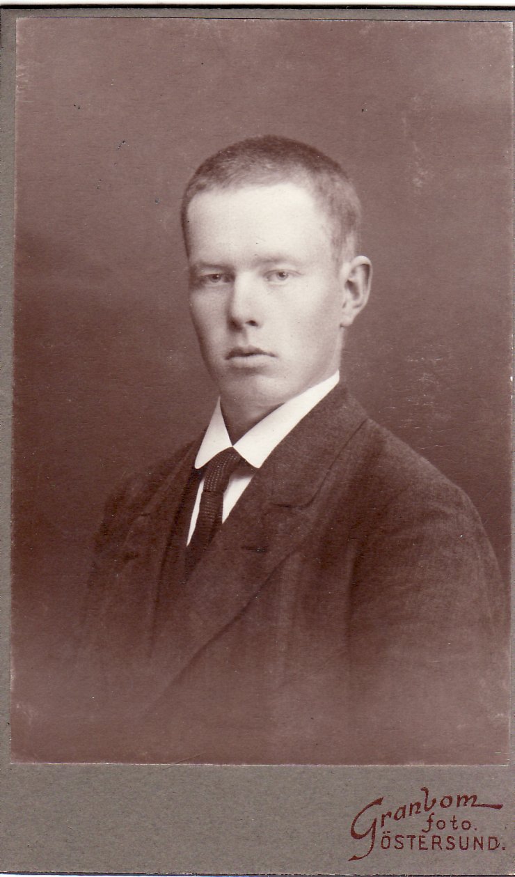 Emil Andersson~1915.jpg