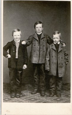 Jonas, Ante och Hans 1868.jpg