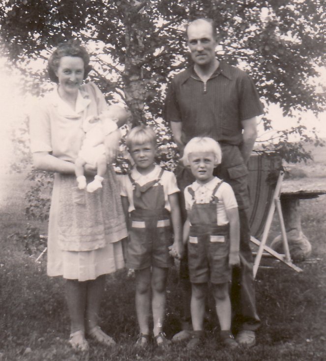 Inger nyfödd, sommar 1947