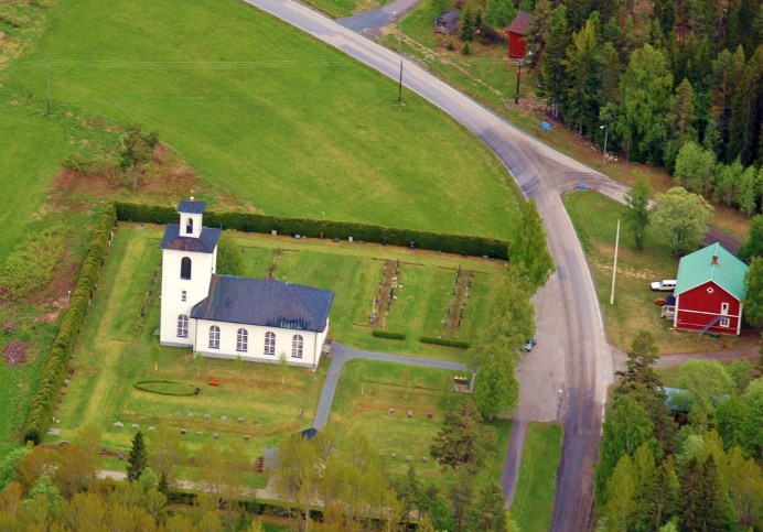 Kyrkås nya kyrka och sockenstugan